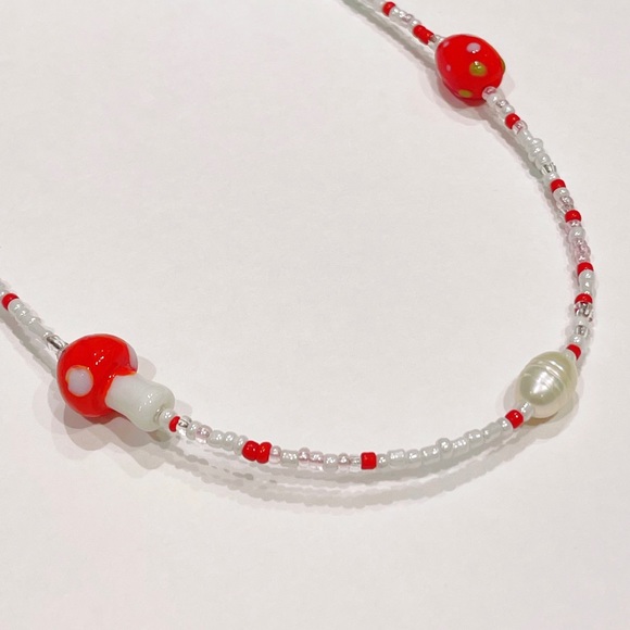 lamp work mushroom & strawberry bead glass seed bead fresh water Pearl necklace - Picture 2 of 4
